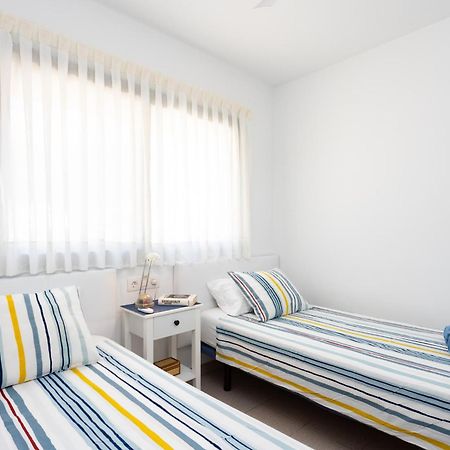 Frontline Playa Las Vistas With Pool, Parking, Sea Los Cristianos  Exteriör bild