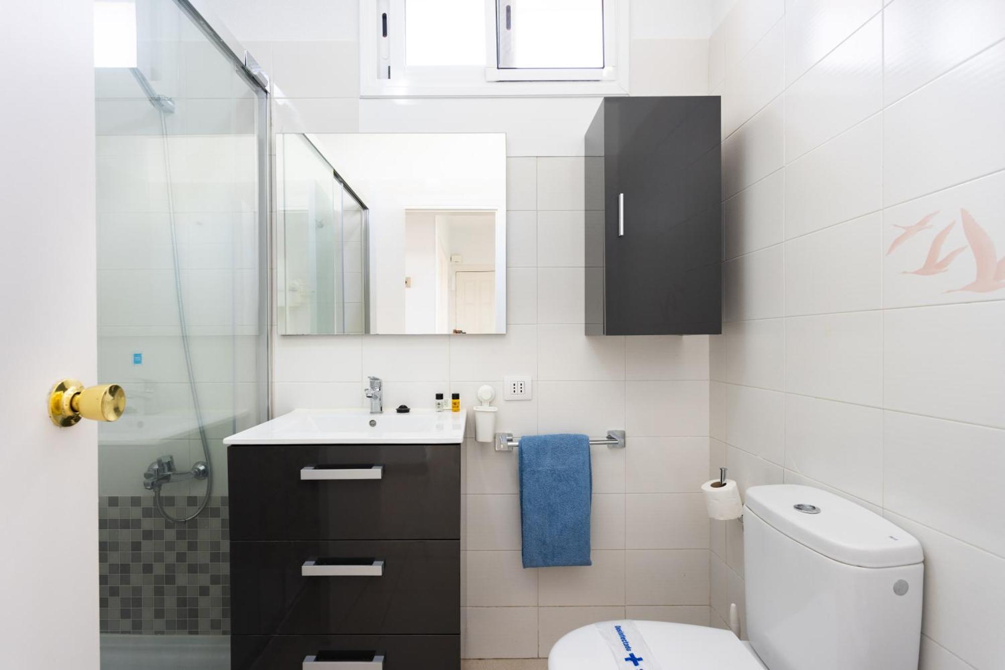 Frontline Playa Las Vistas With Pool, Parking, Sea Los Cristianos  Exteriör bild
