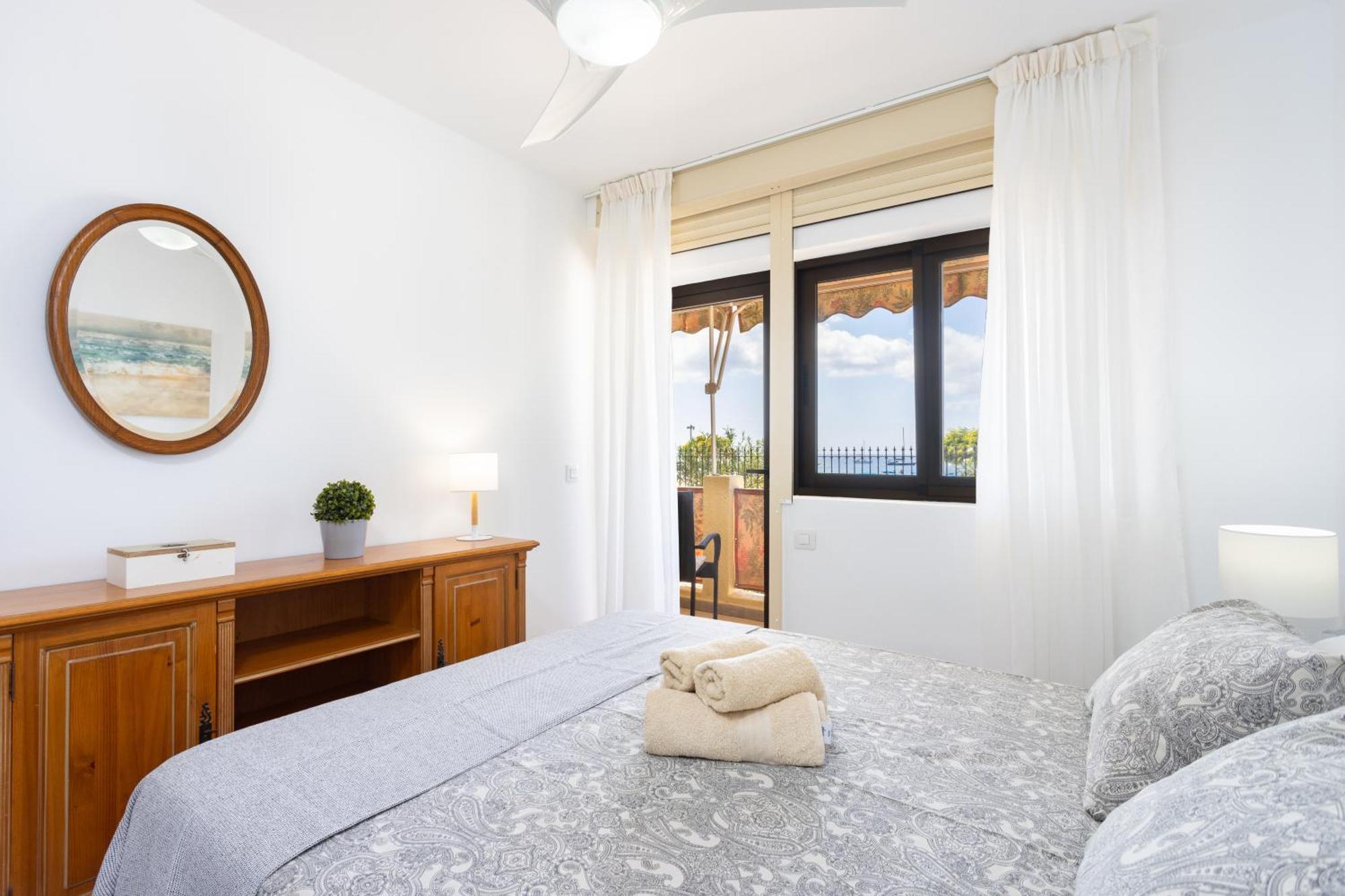 Frontline Playa Las Vistas With Pool, Parking, Sea Los Cristianos  Exteriör bild